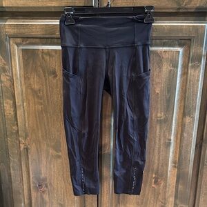 Lululemon Black Reflective Cropped Leggings high rise 4